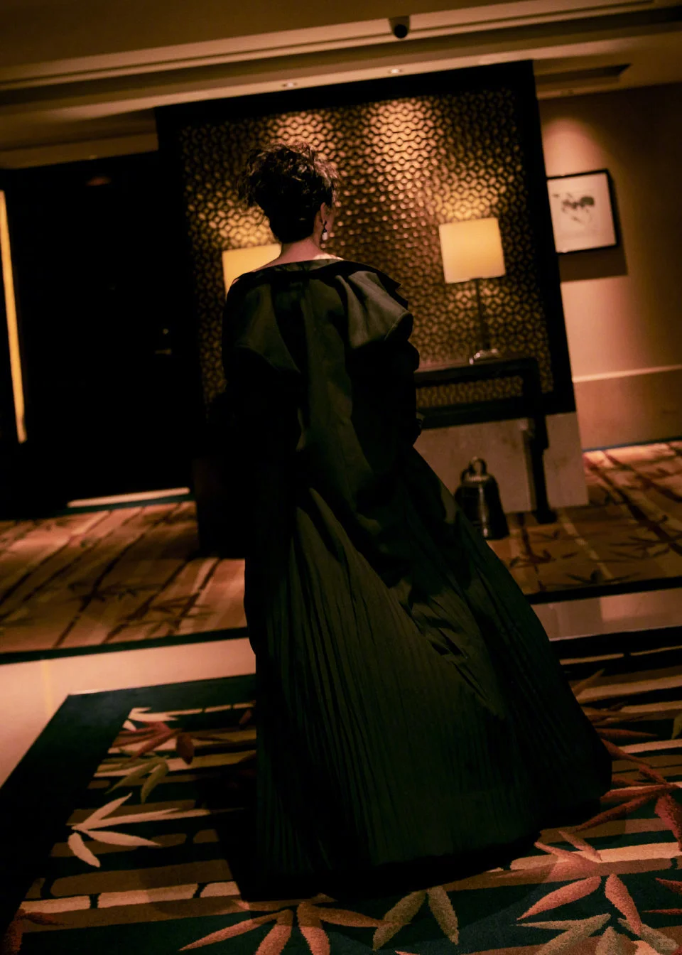 宋茜山河枕扫楼！全黑造型杀疯了🔥