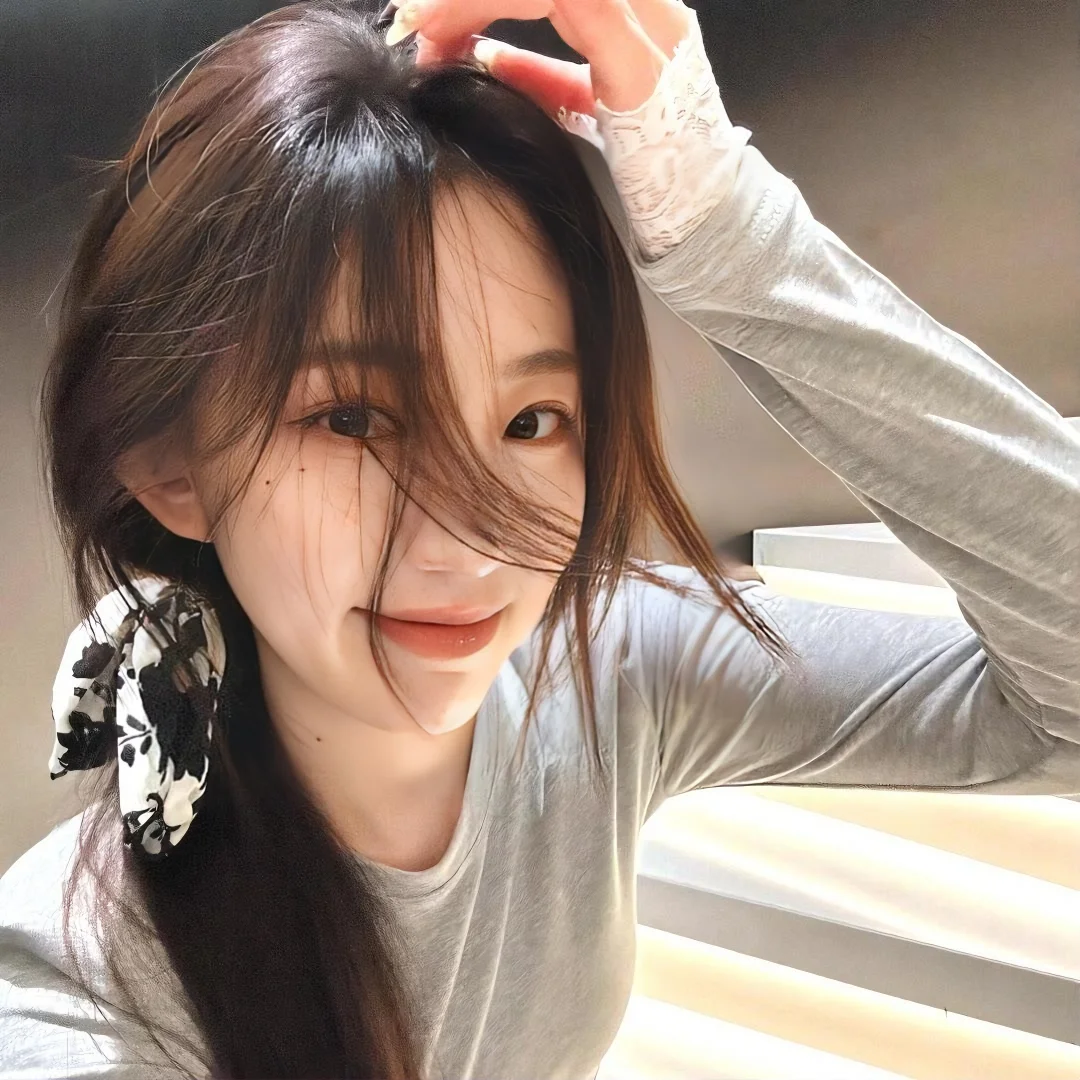 𝙒𝙚𝘾𝙝𝙖𝙩 女生头像🌨️