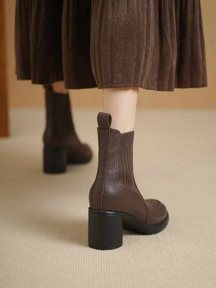 👢复古棕靴上线！显瘦又百搭