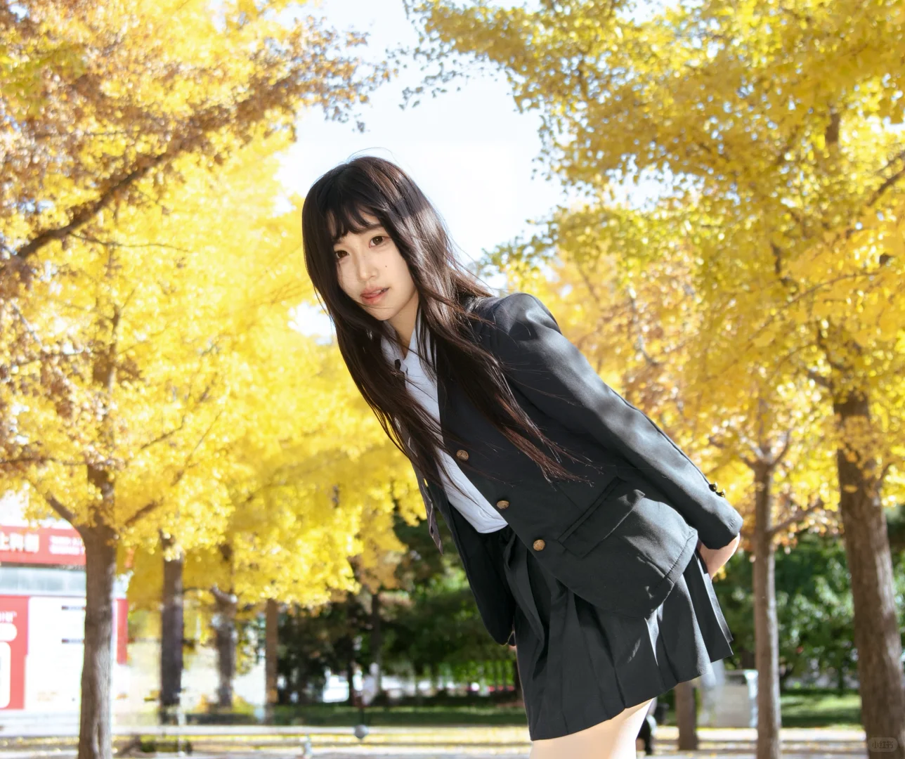 【🍂朝阳公园秋日心动警报！JK短裙×银杏雨，清