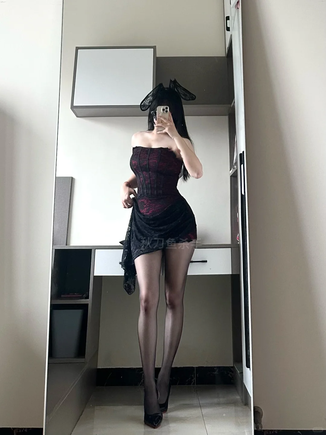 今天来个小性感裙子穿搭！