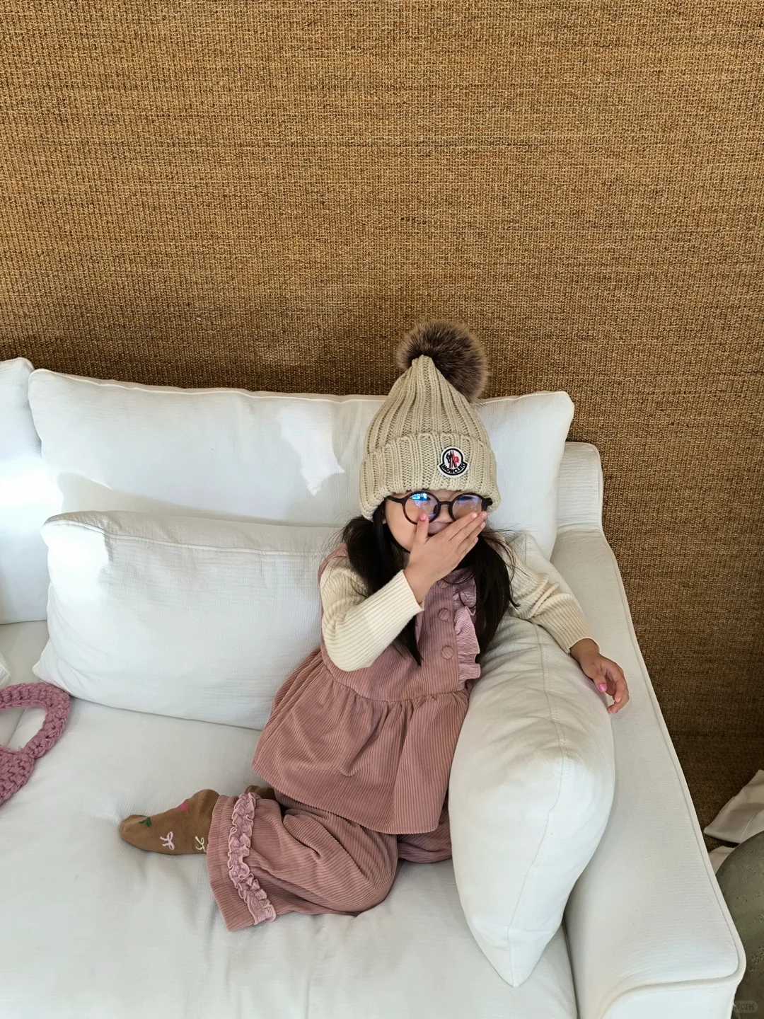 女鹅秋冬靠这套莓粉色“杀出重围”！