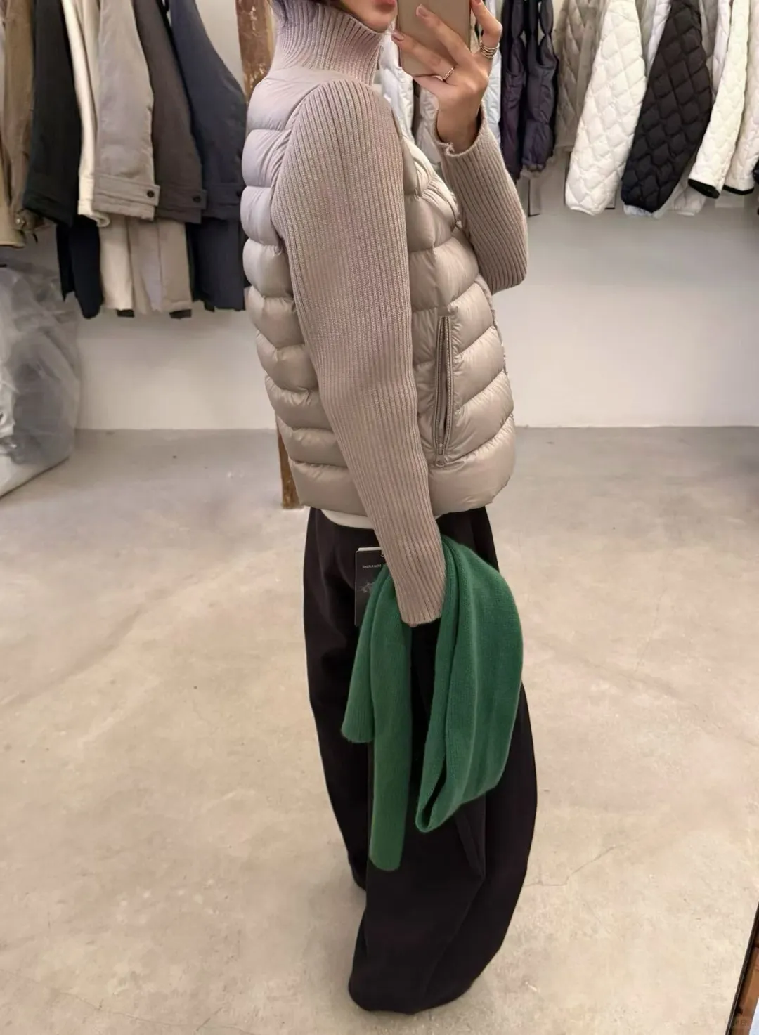 好看的衣服当然要推荐给你们