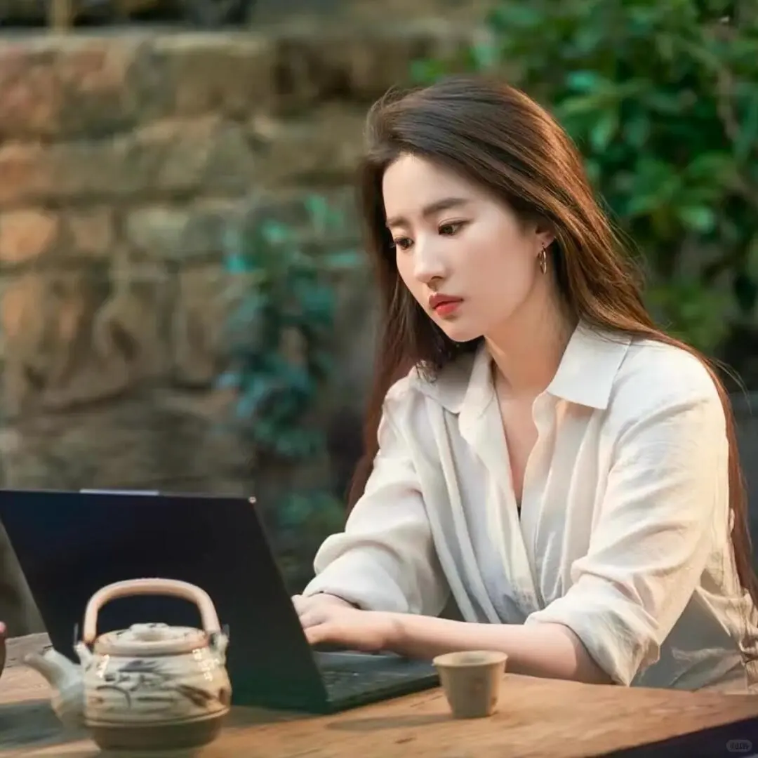 亦菲姐高清头像第十期 （18张）