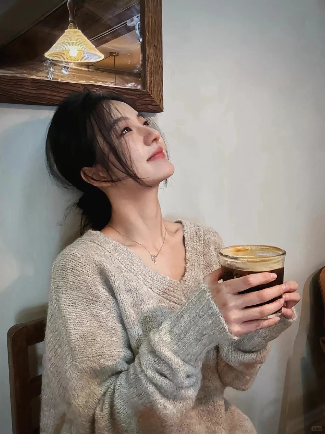 氛围感美女图片