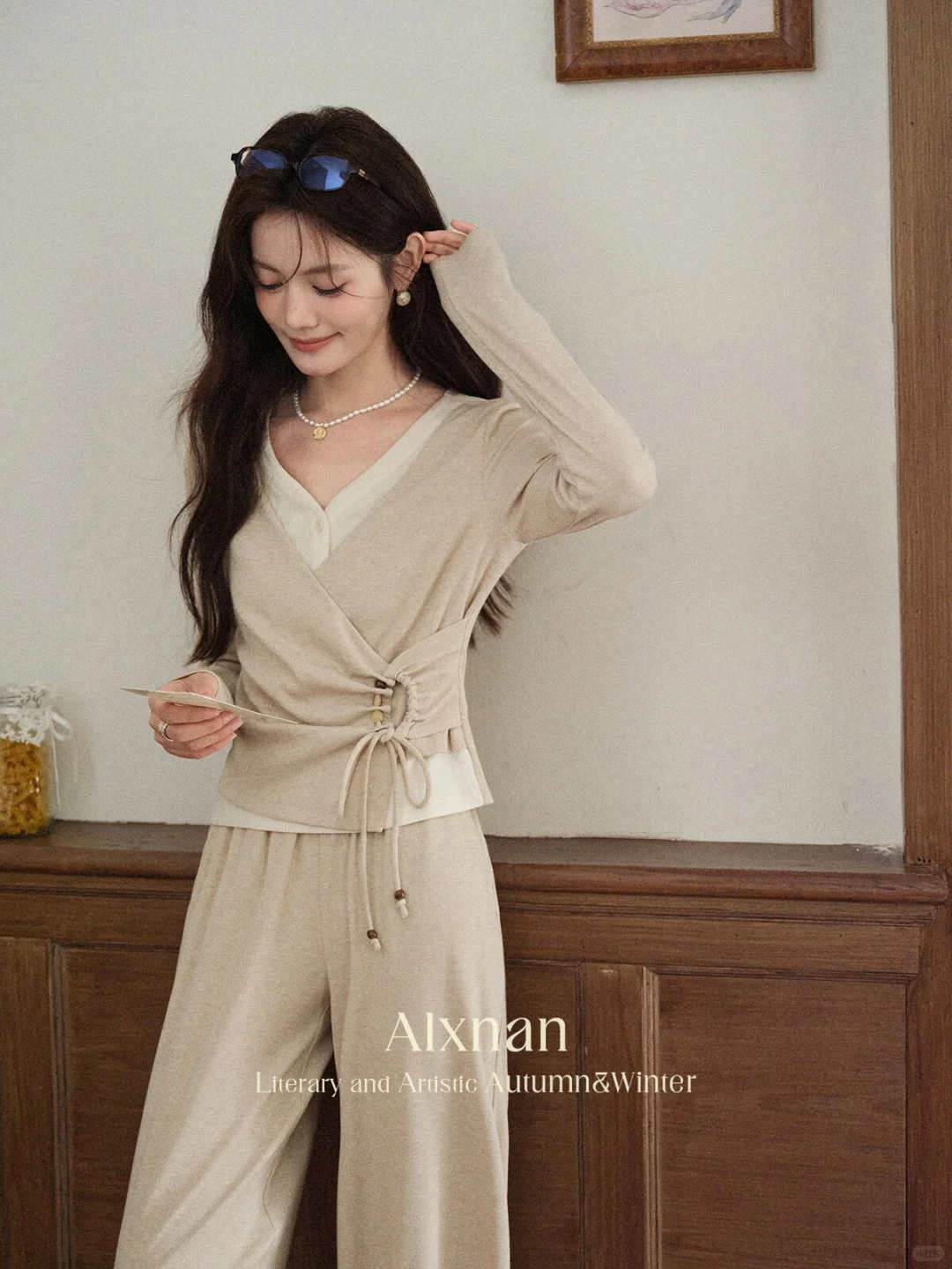 浅色系套装，早秋温柔感拿捏