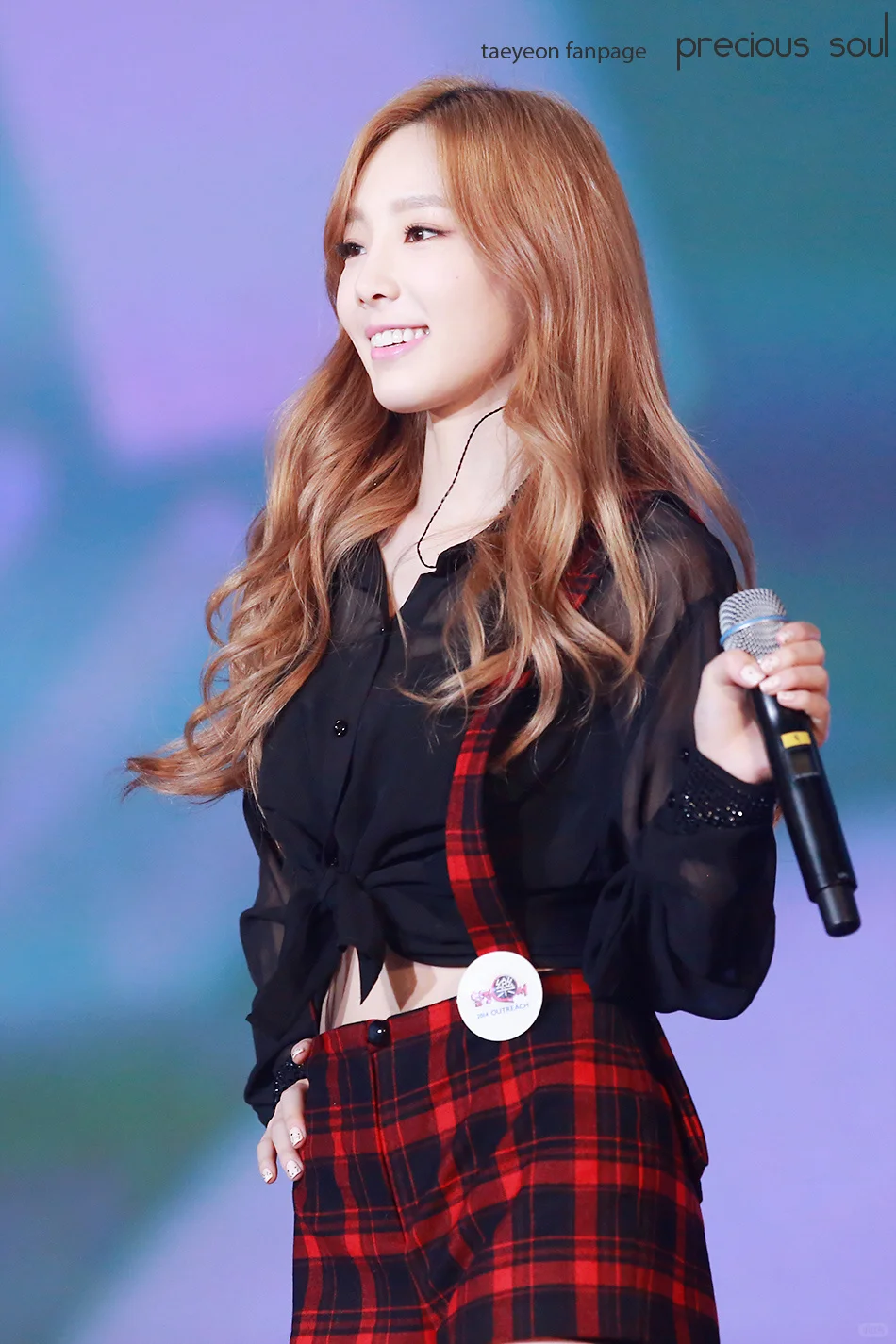 舞台上的姐姐好迷人