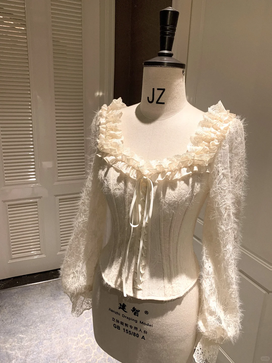 美的如此权威！！谁懂加绒鱼骨胸衣的含金量