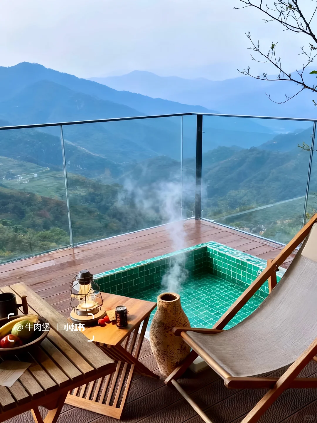 和男友住进山里泡私汤，连住3晚不想退房…