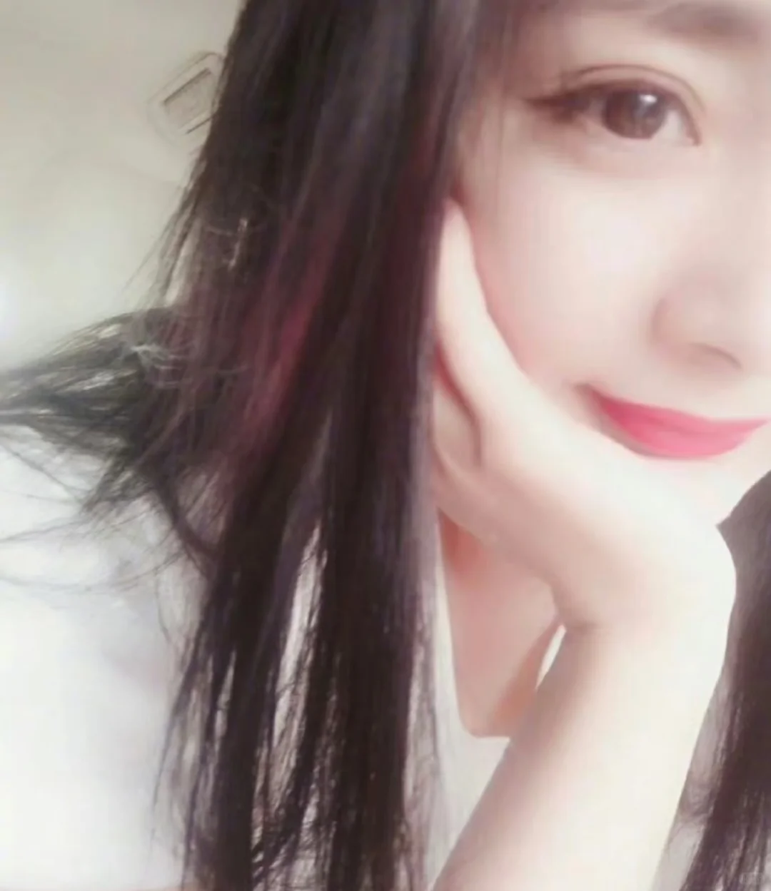 像不像杨幂？不像删了