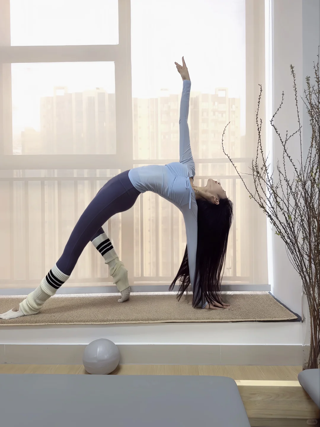 我的瑜伽被画成展，这氛围绝了