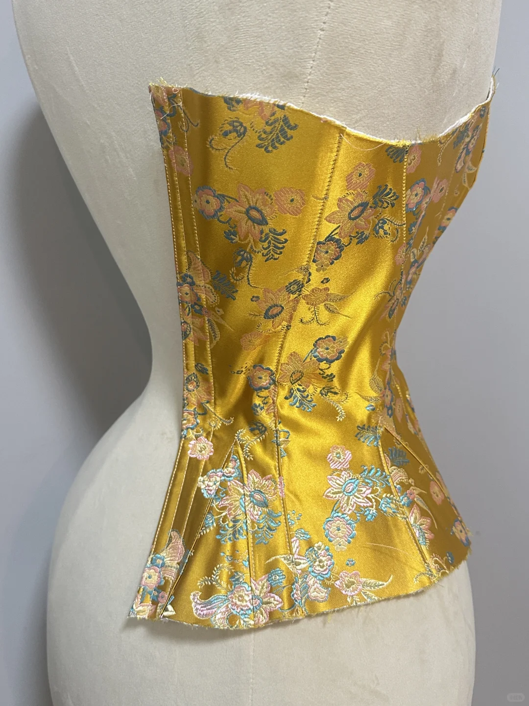 分享我的Corset制作日常和细节🧵🪡