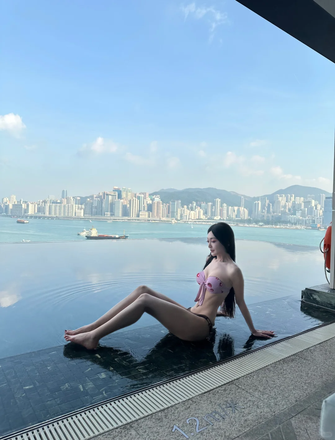 🇭🇰Rosewood就很健康高级的展现一下比基尼