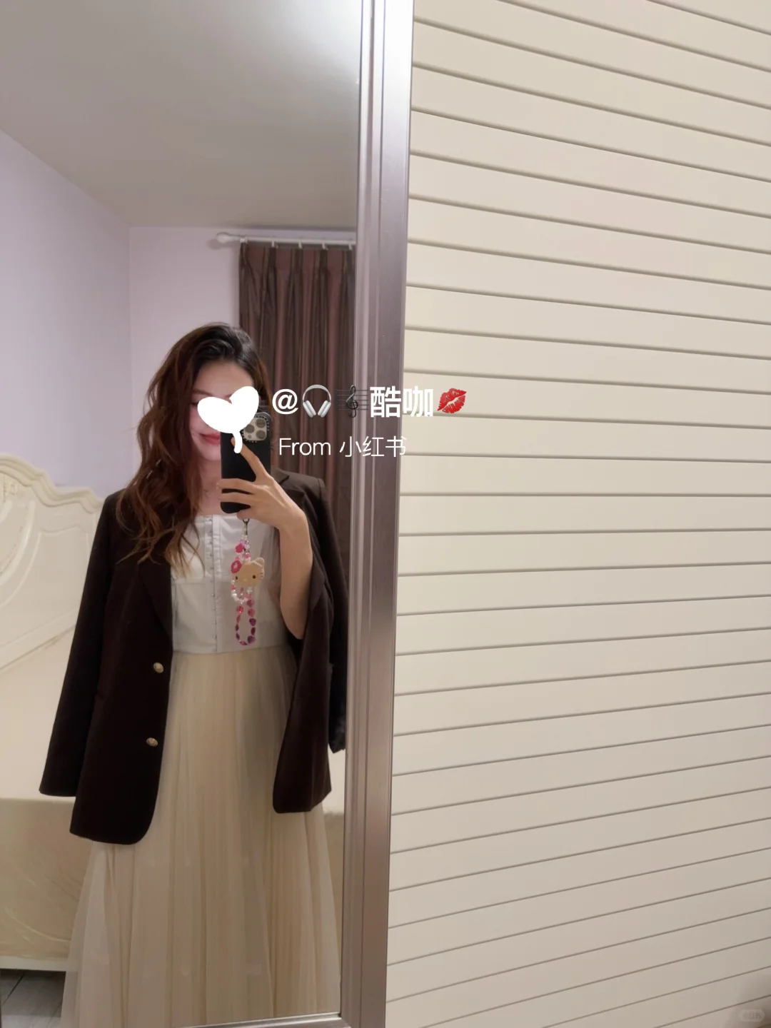 Herlipto | 微光泽柔软吊带连衣裙