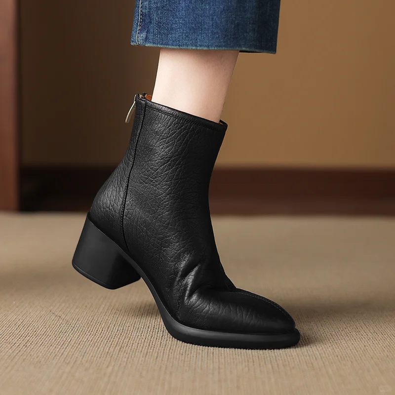 🍂复古棕靴子太香了！显瘦又高级💖