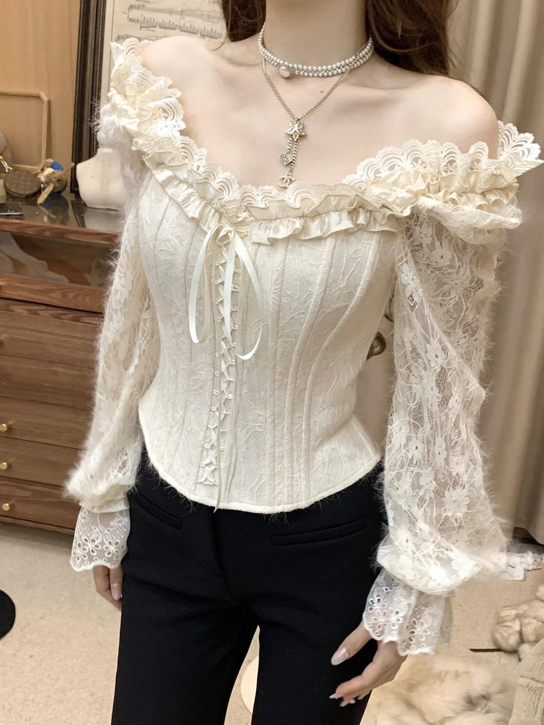 加绒胸衣搭配裤子的效果来了...