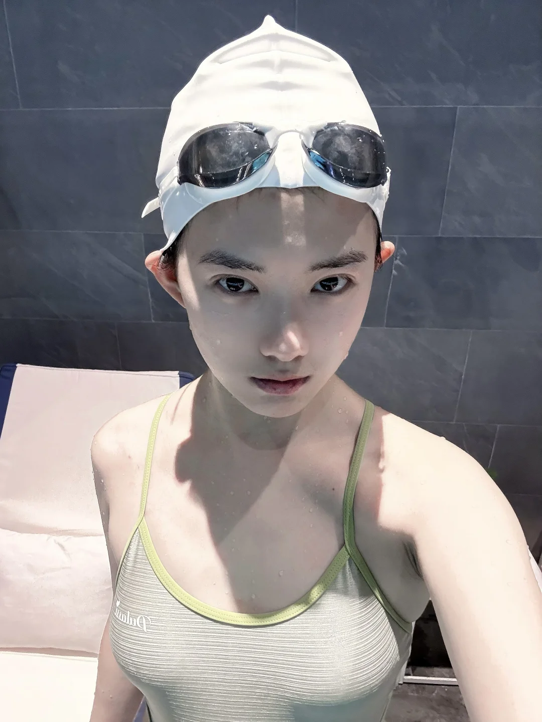 立冬后游泳真没必要炫耀