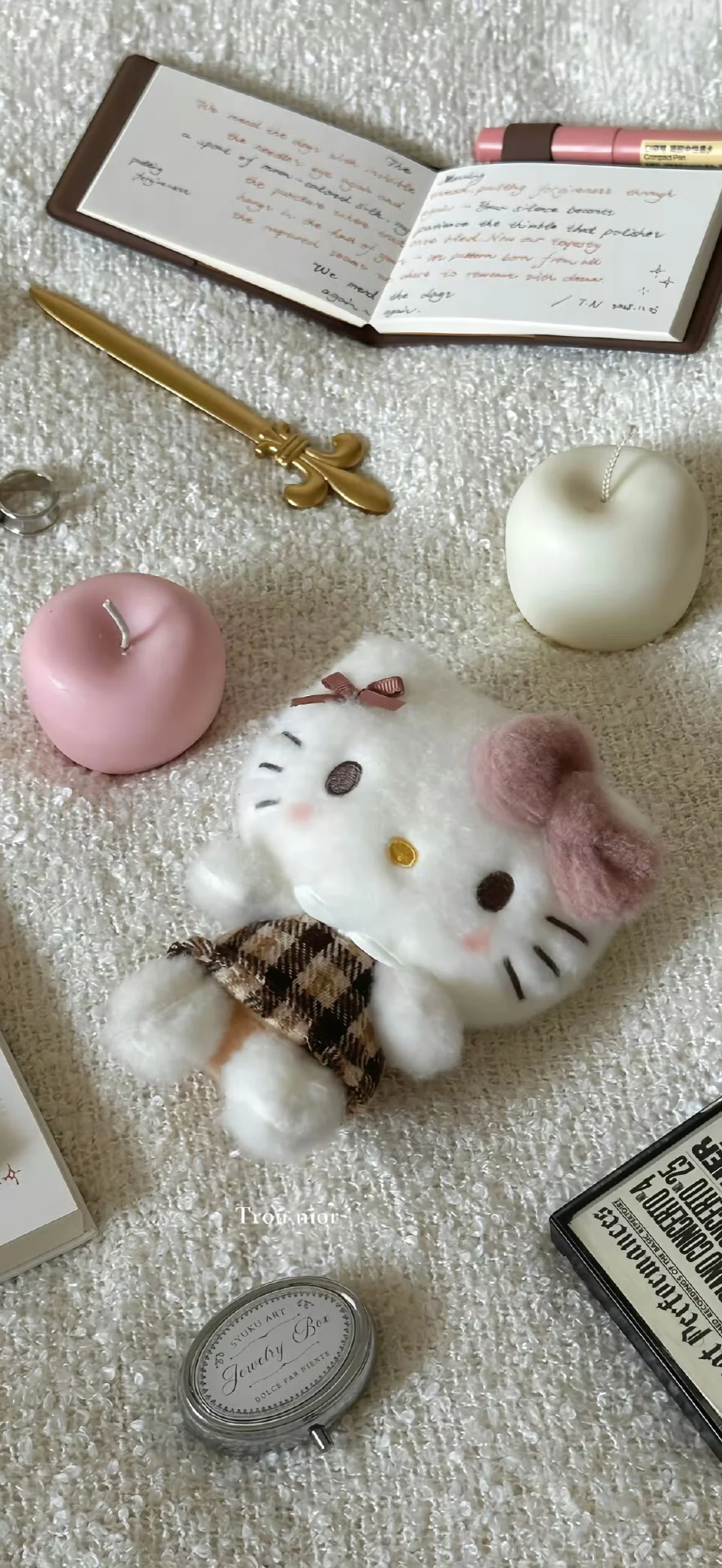 ins 壁纸📄“淡淡的、安静的，享受生活”