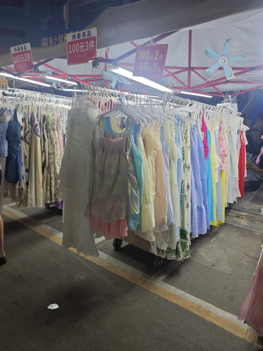 三亚首选买泳衣，沙滩裙的地方