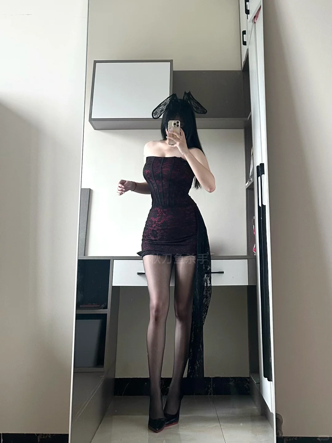 今天来个小性感裙子穿搭！