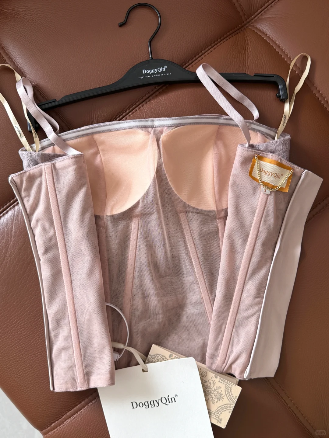 DoggyQin 里维埃/蕾丝鱼骨抹胸上衣