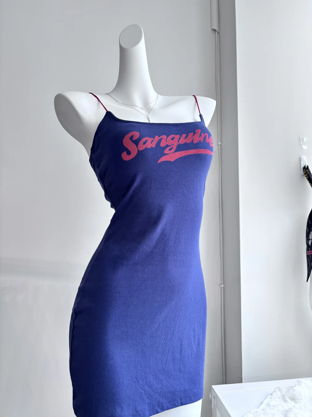 💕 爆款小裙子～ 还有胸垫的哟穿了就走🫧