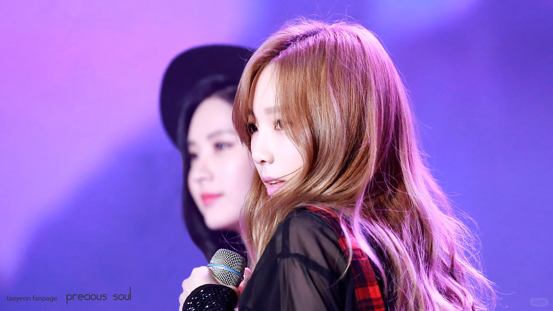 舞台上的姐姐好迷人