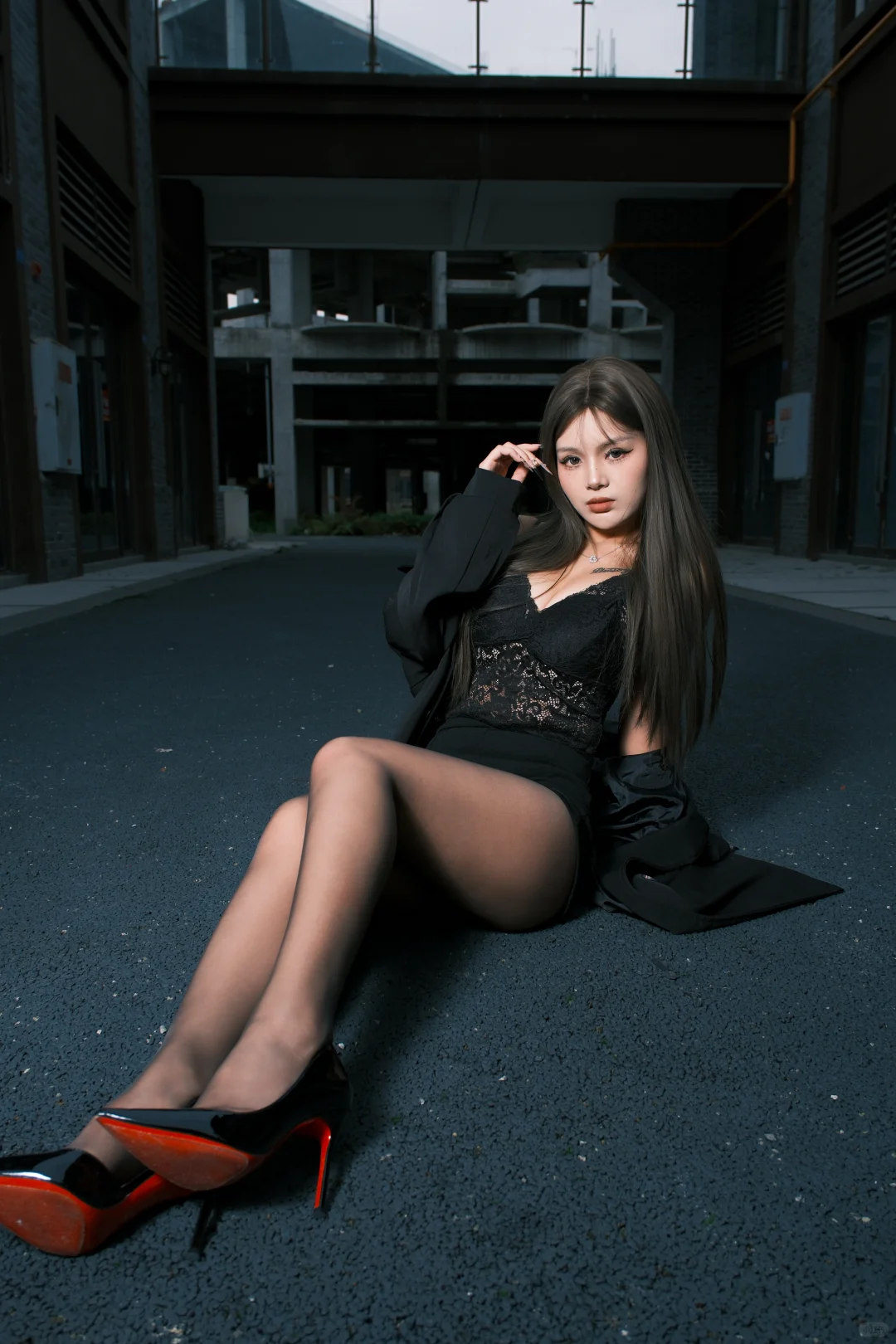 存了一些御姐拍照姿势，穿搭的尽头是姐姐