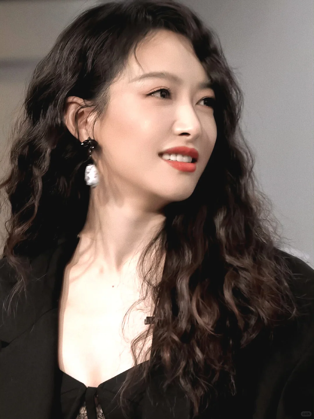 宋茜进来美我一大跳