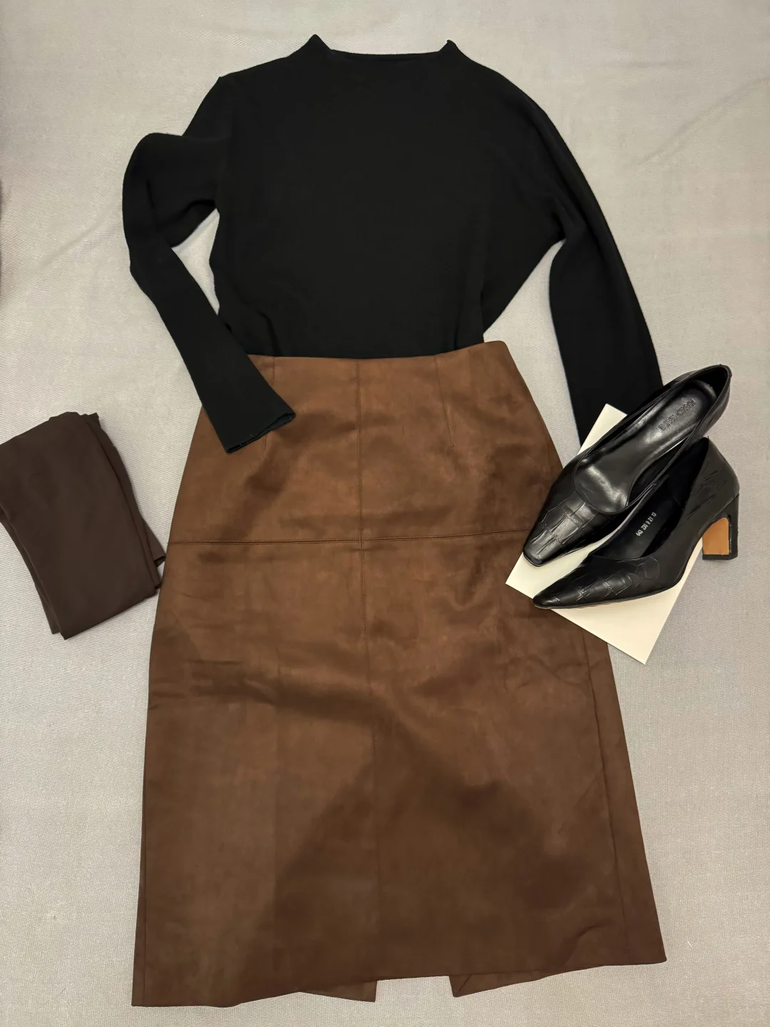 OOTD，秋冬天超爱的巧克力色丝袜~