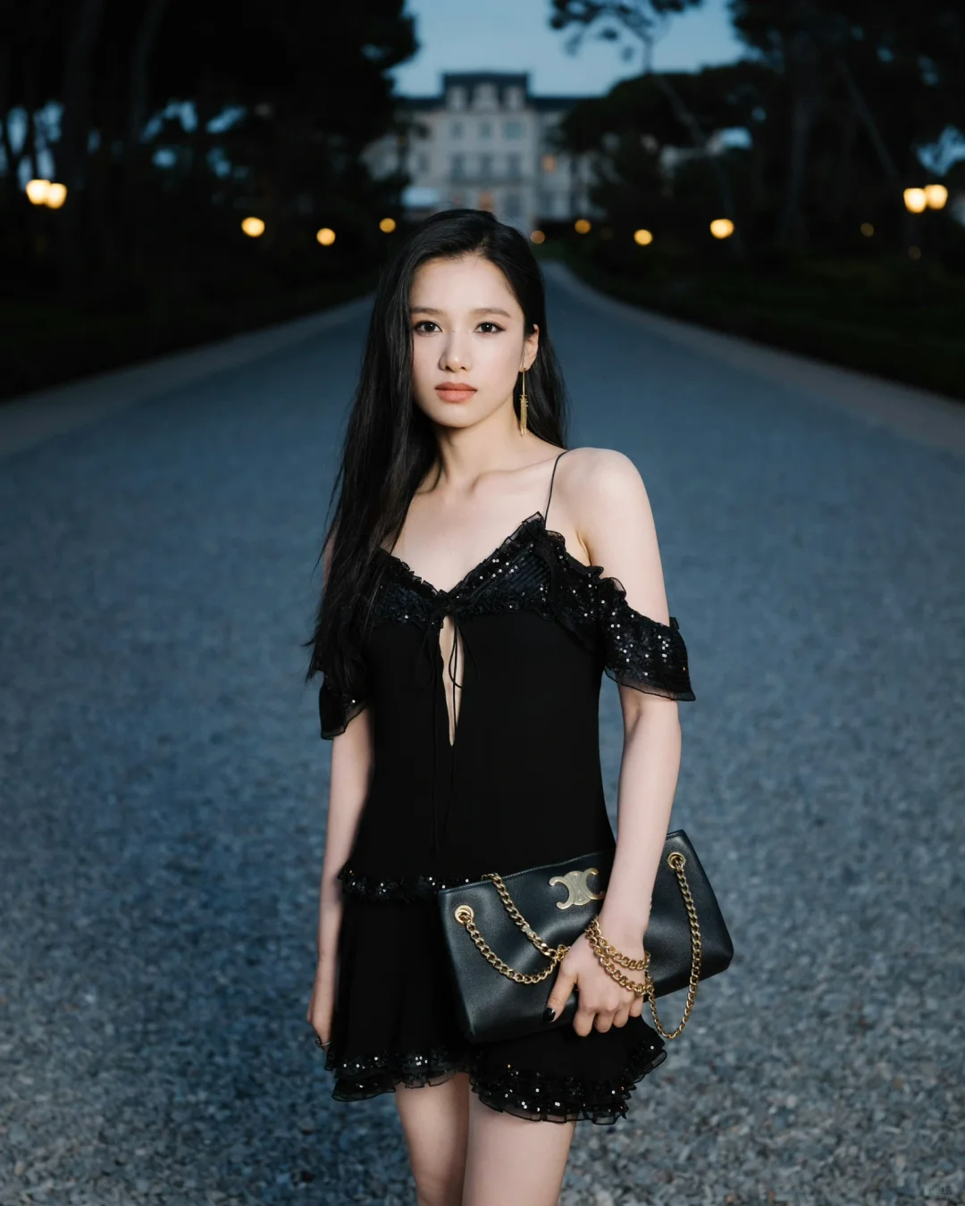 很敢说｜张婧仪这套图已经美到next level了