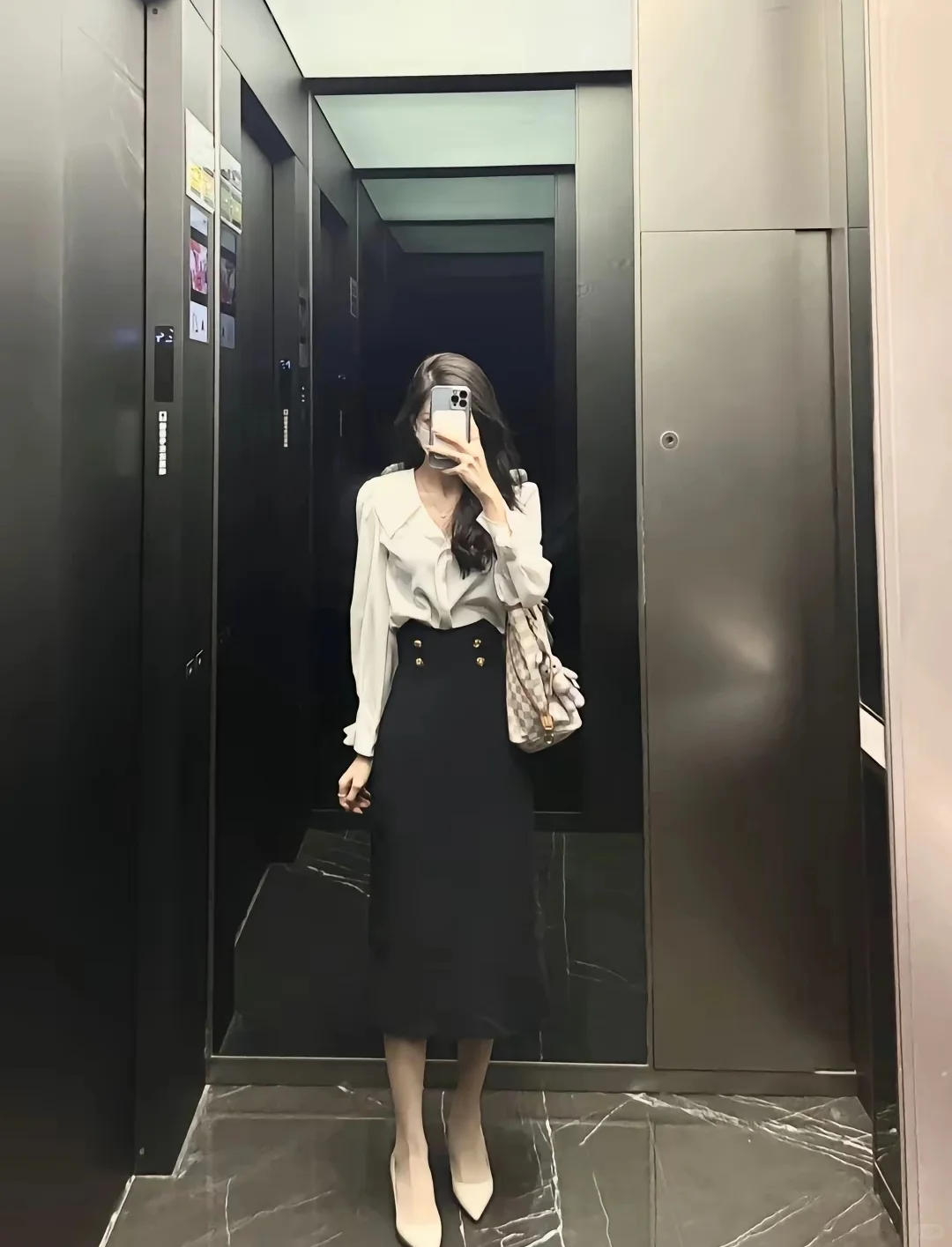 3月职场穿搭 | 全年龄段都爱的通勤美学