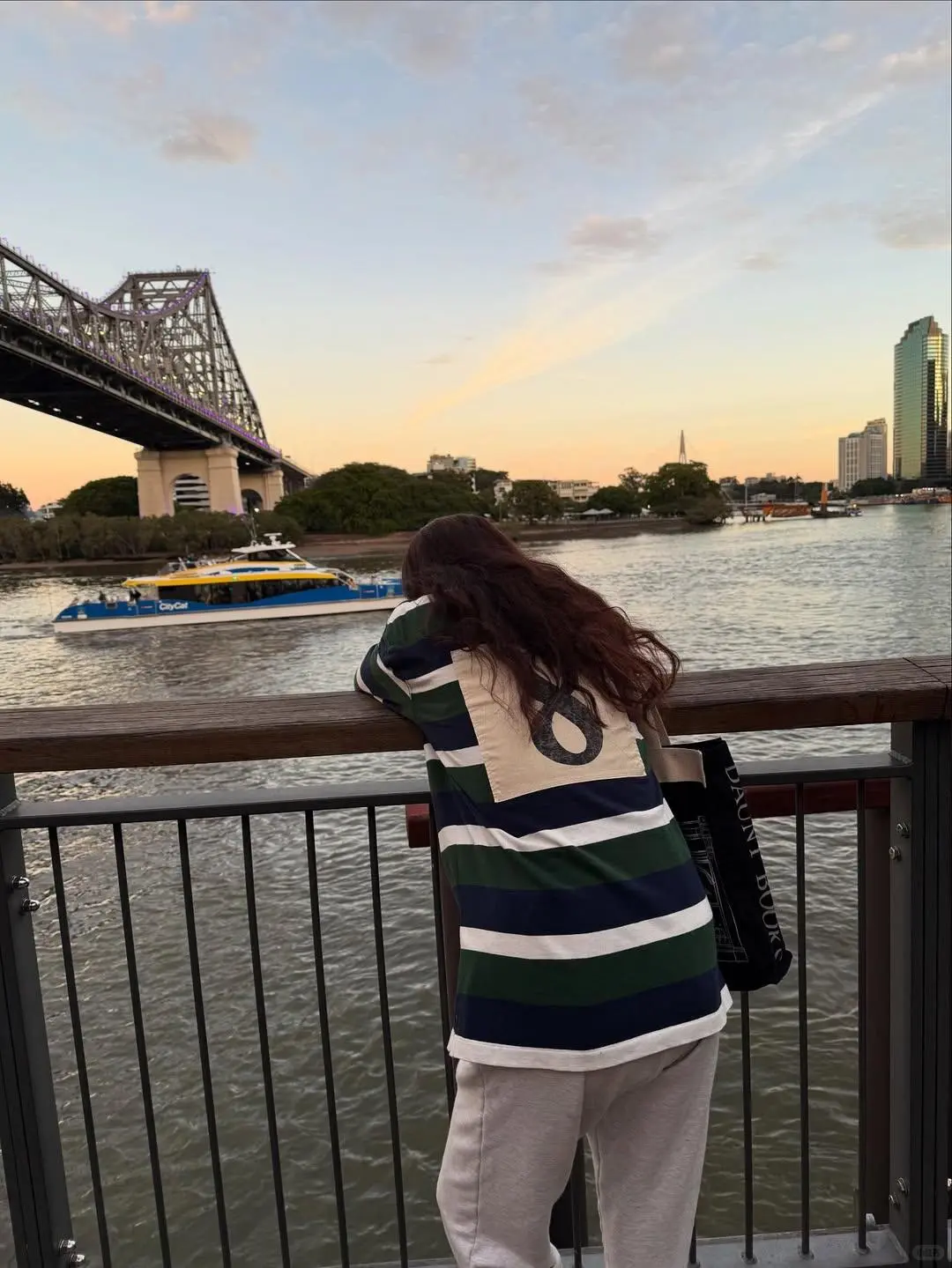 郑丽媛5️⃣套夏日休闲松弛感穿搭