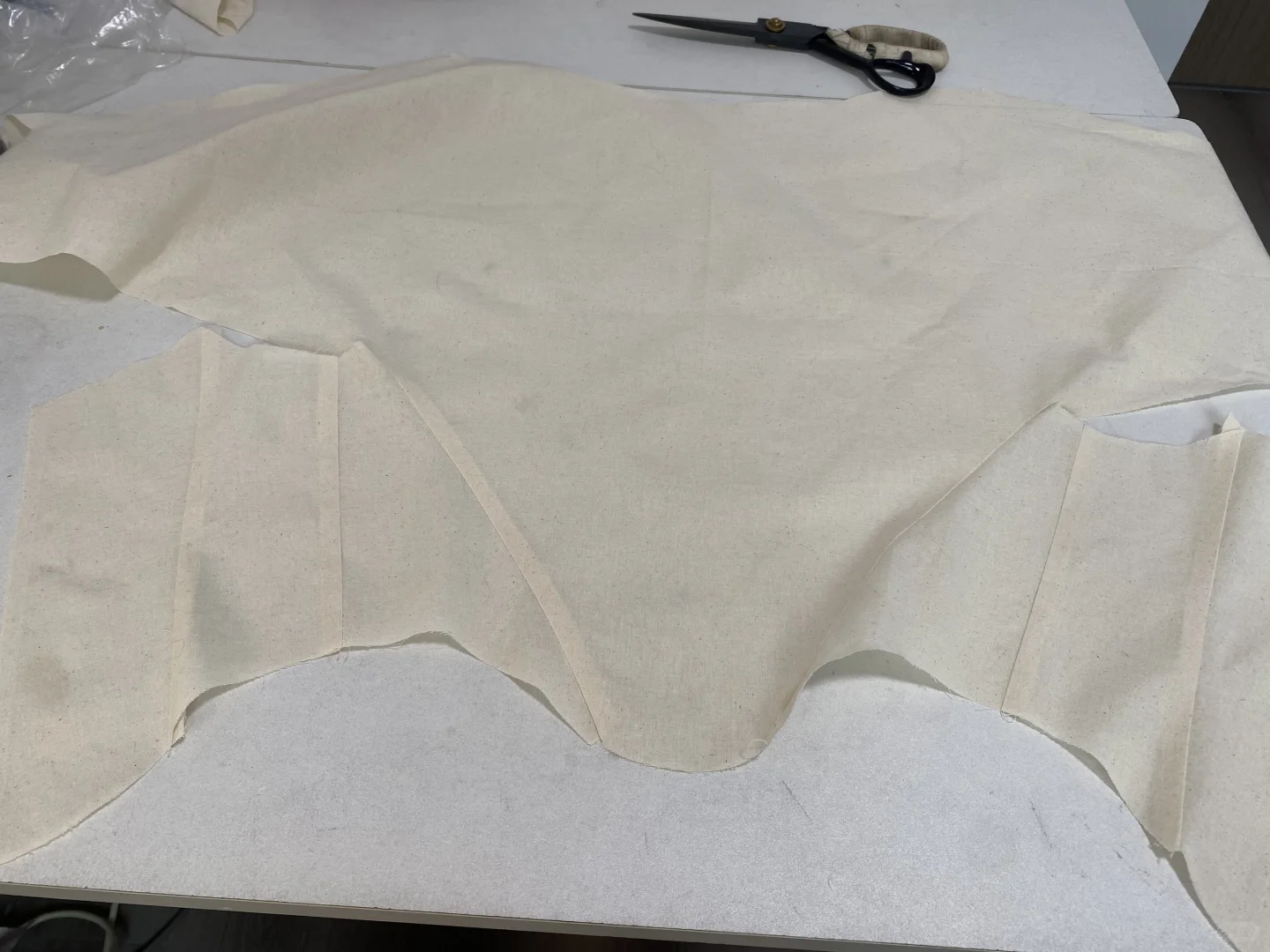 一些胸衣的制作过程与细节