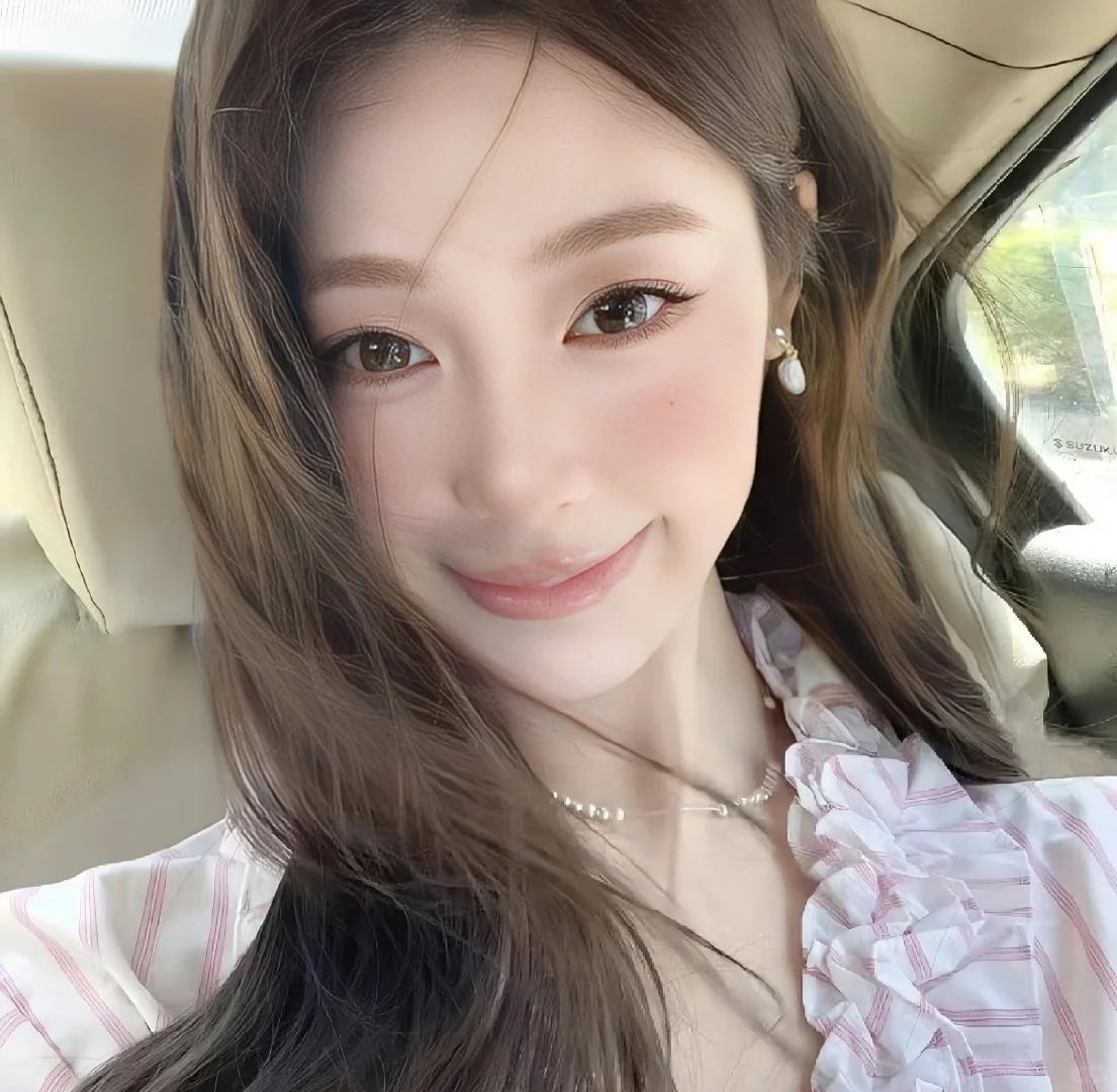 𝙒𝙚𝘾𝙝𝙖𝙩 女生头像🌨️