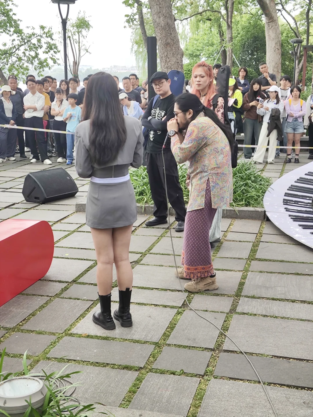 美丽的女主持人