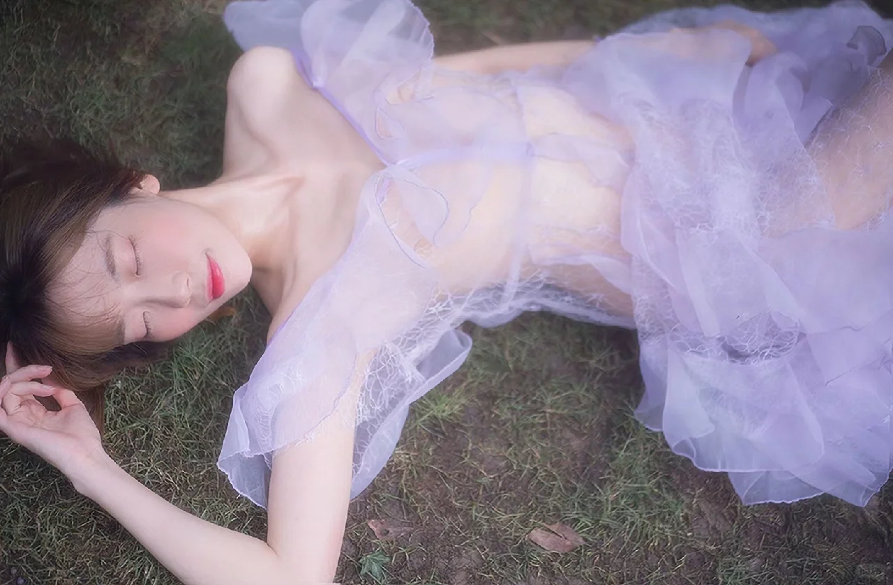 纯欲风 紫色的朦胧