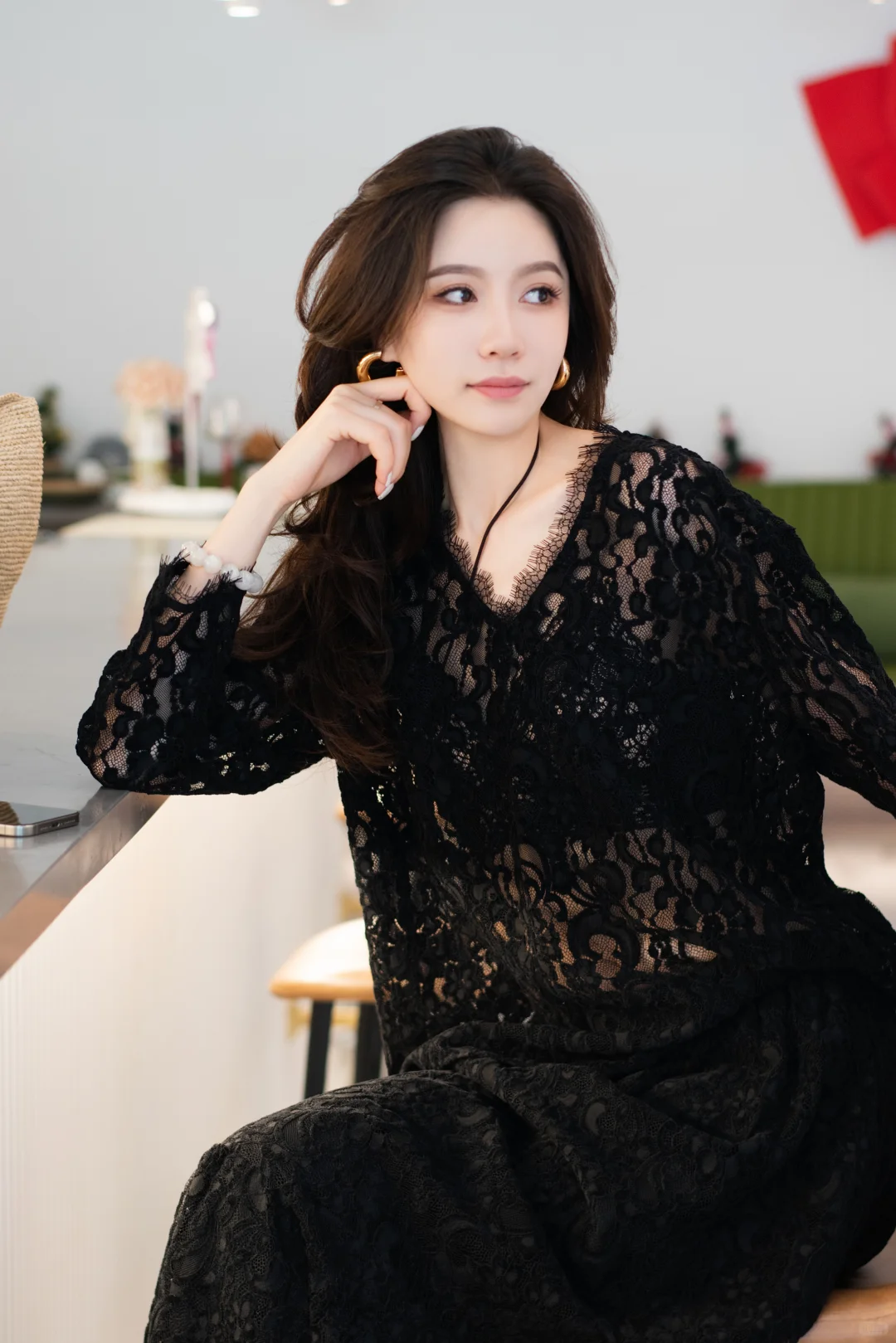 蕾丝哲学丨温柔，但有力量