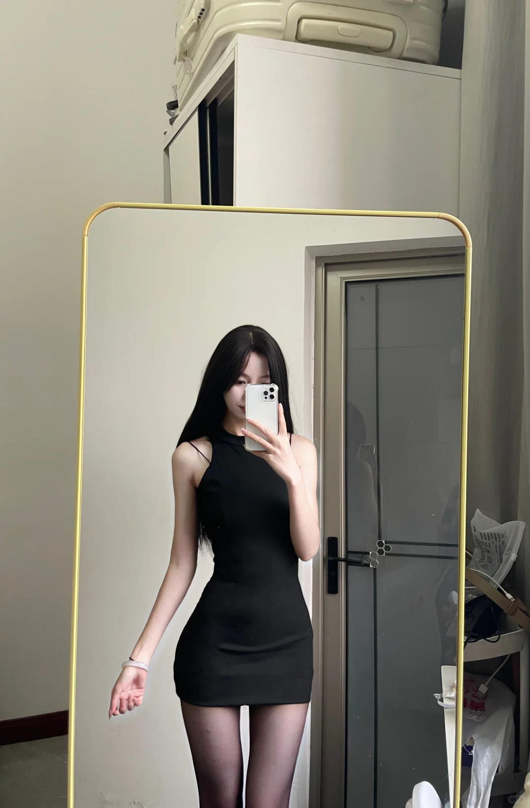 这套真的太喜欢了！黑色包臀裙