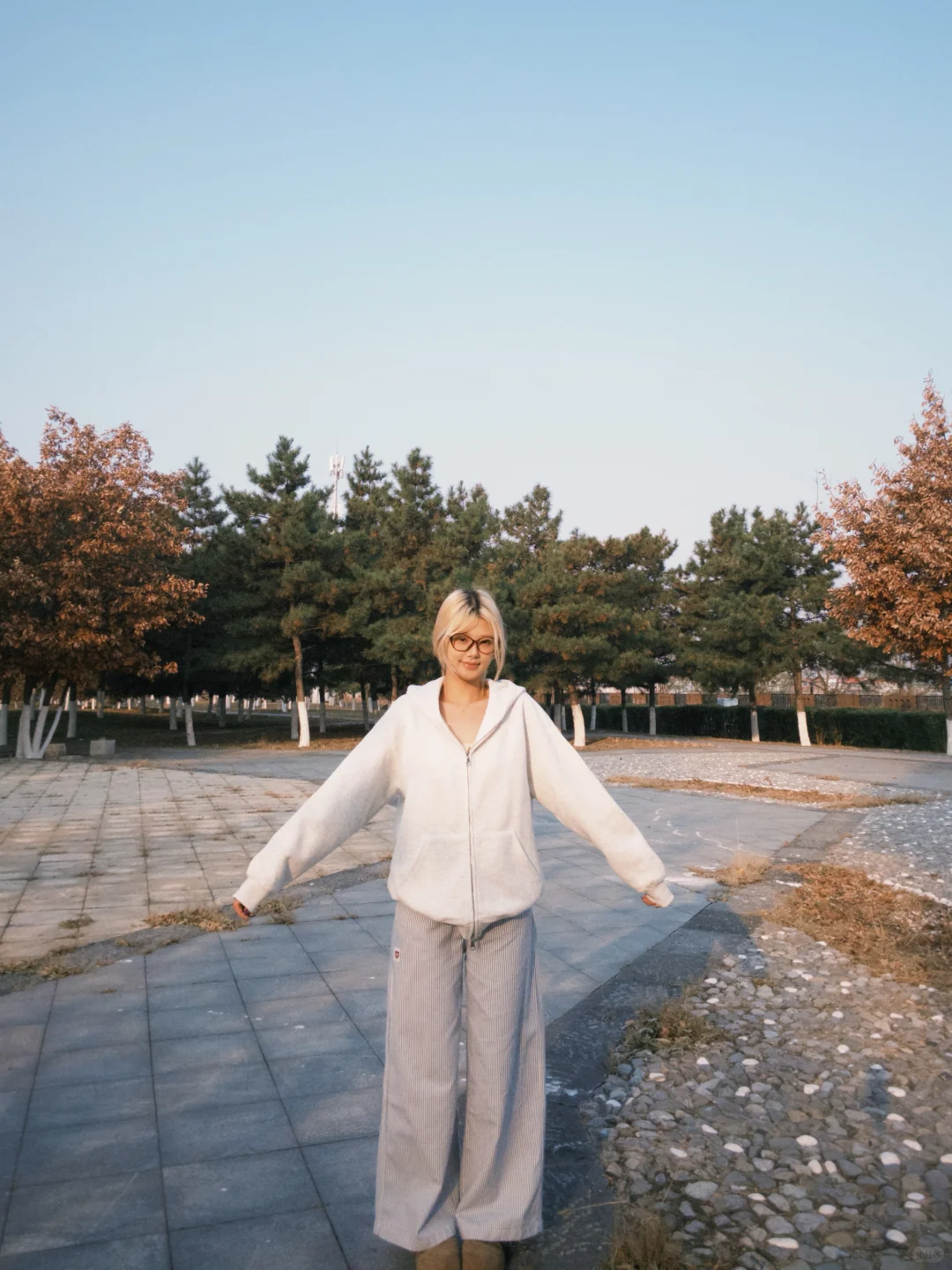 162/100 女大休闲穿搭（卫衣外套➕条纹裤