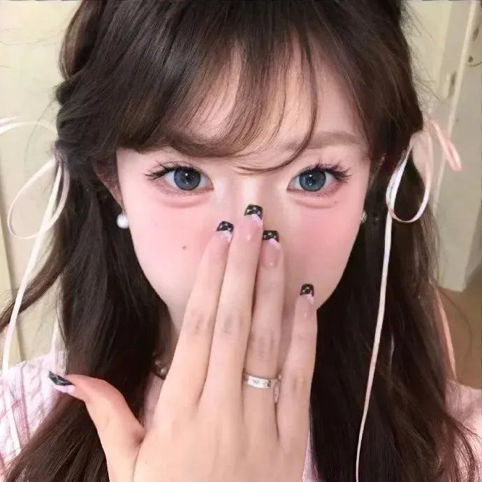 Share|高级感女生头像