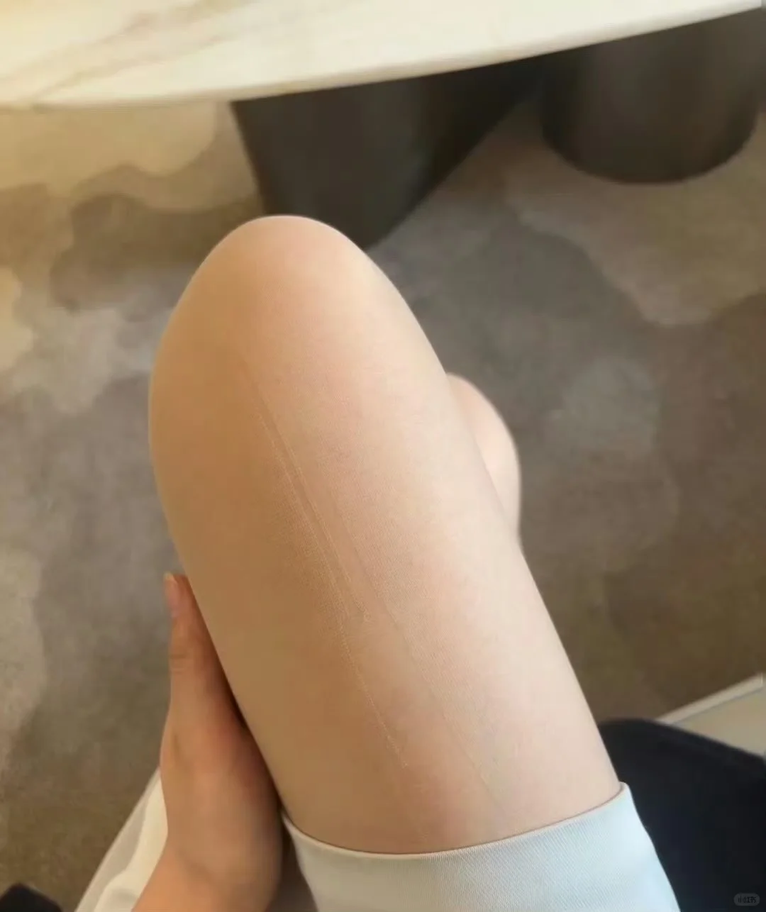 才穿几个小时就勾丝了 难绷