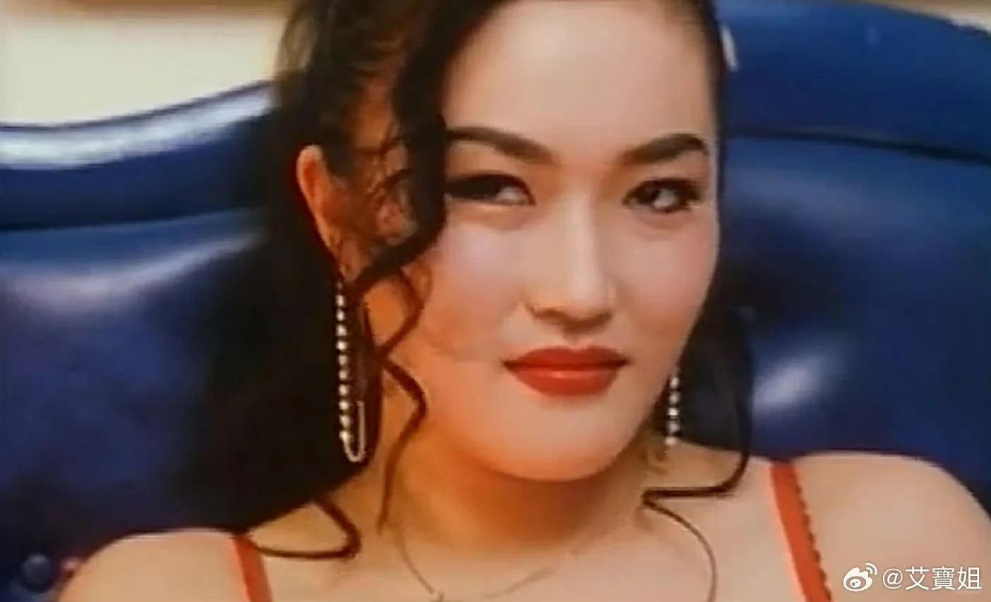 香港影坛惊鸿一瞥的“冷门”美女秦虹