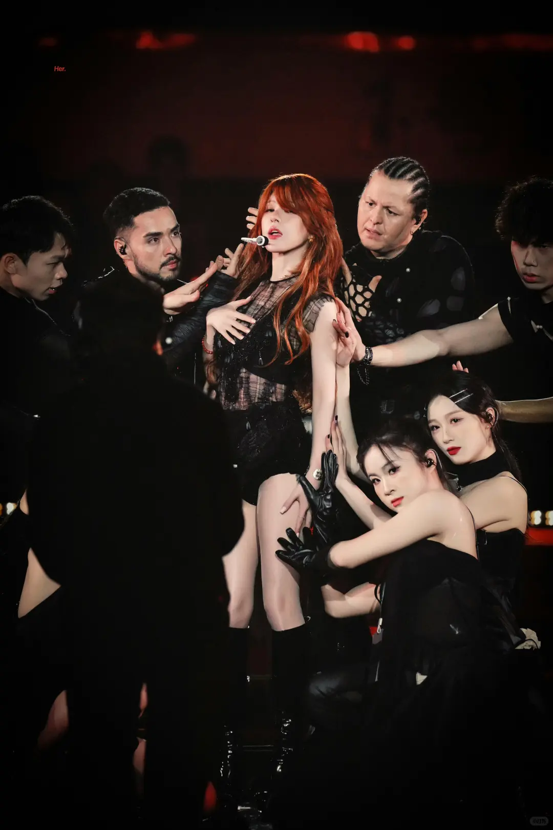 赵露思今日生日会穿搭‖这一套也太辣了叭❗