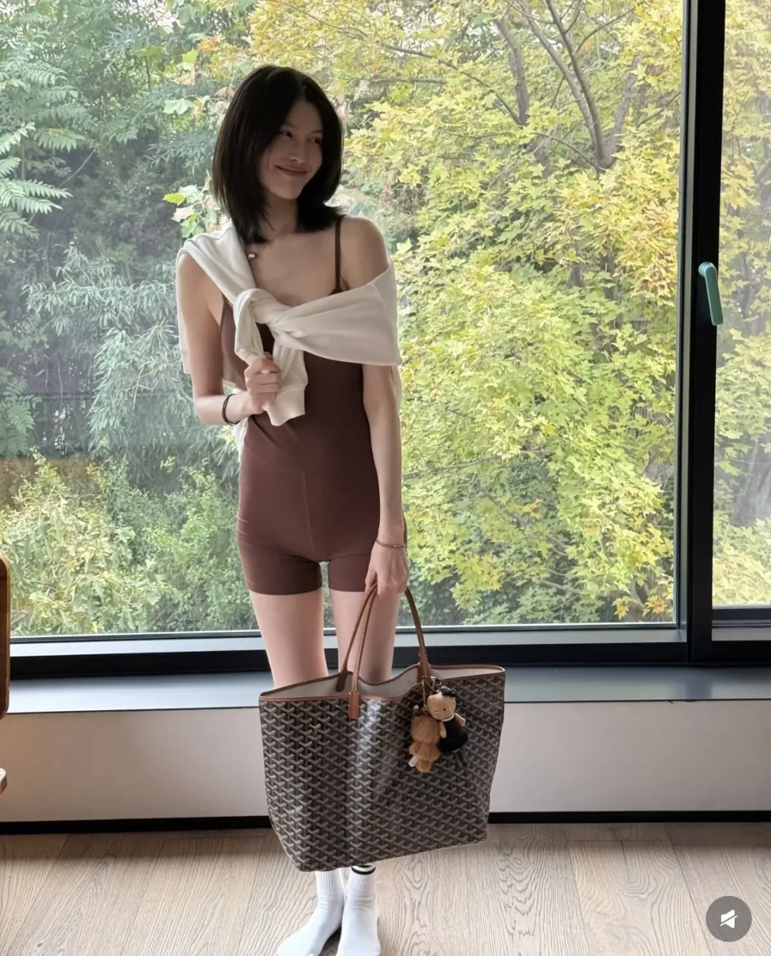 何穗产后首次晒照，上月刚与陈伟霆官宣生子