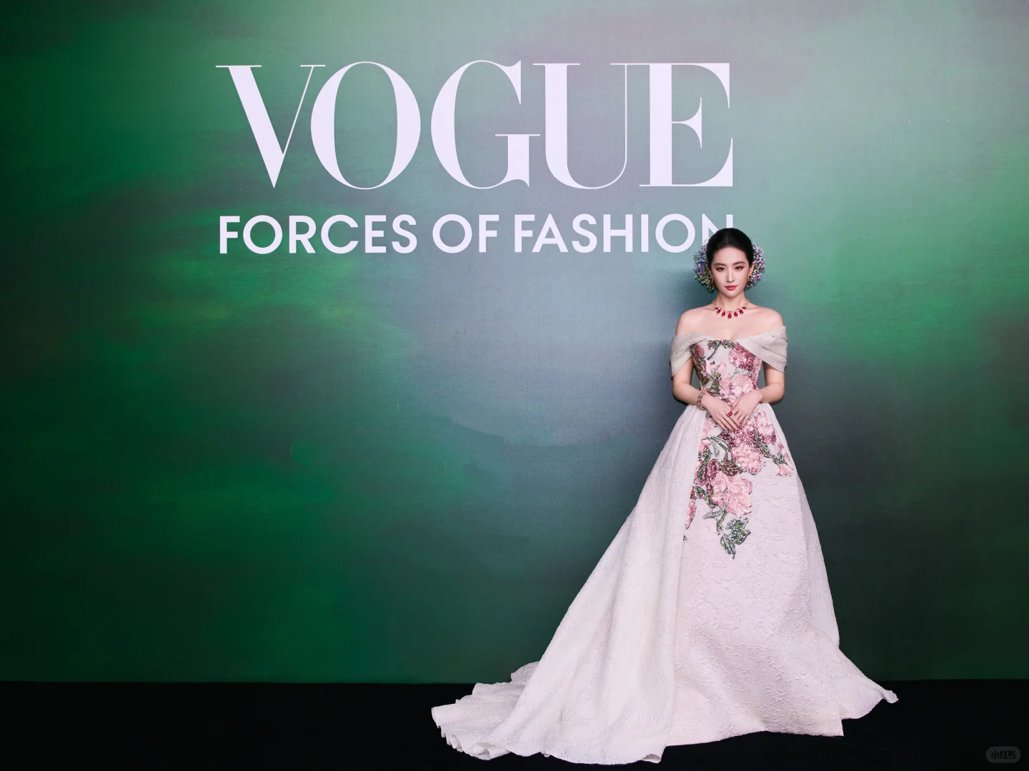 分享｜刘亦菲VOGUE高清壁纸横屏合集