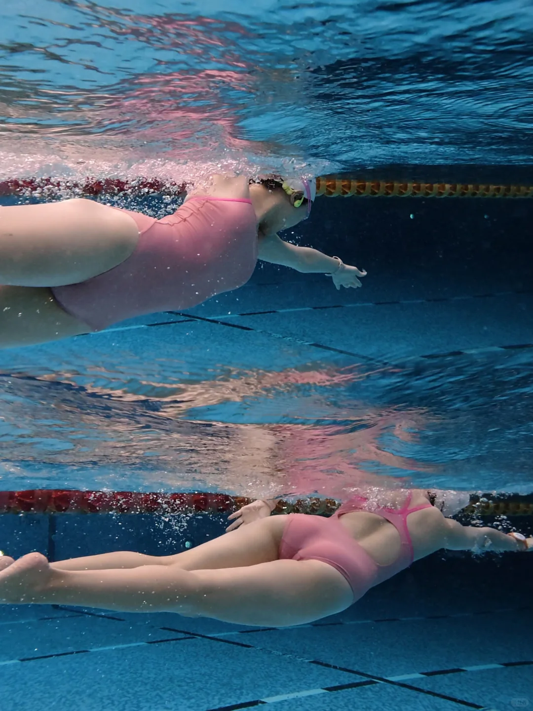 秋冬大家喜欢穿什么颜色的泳衣？