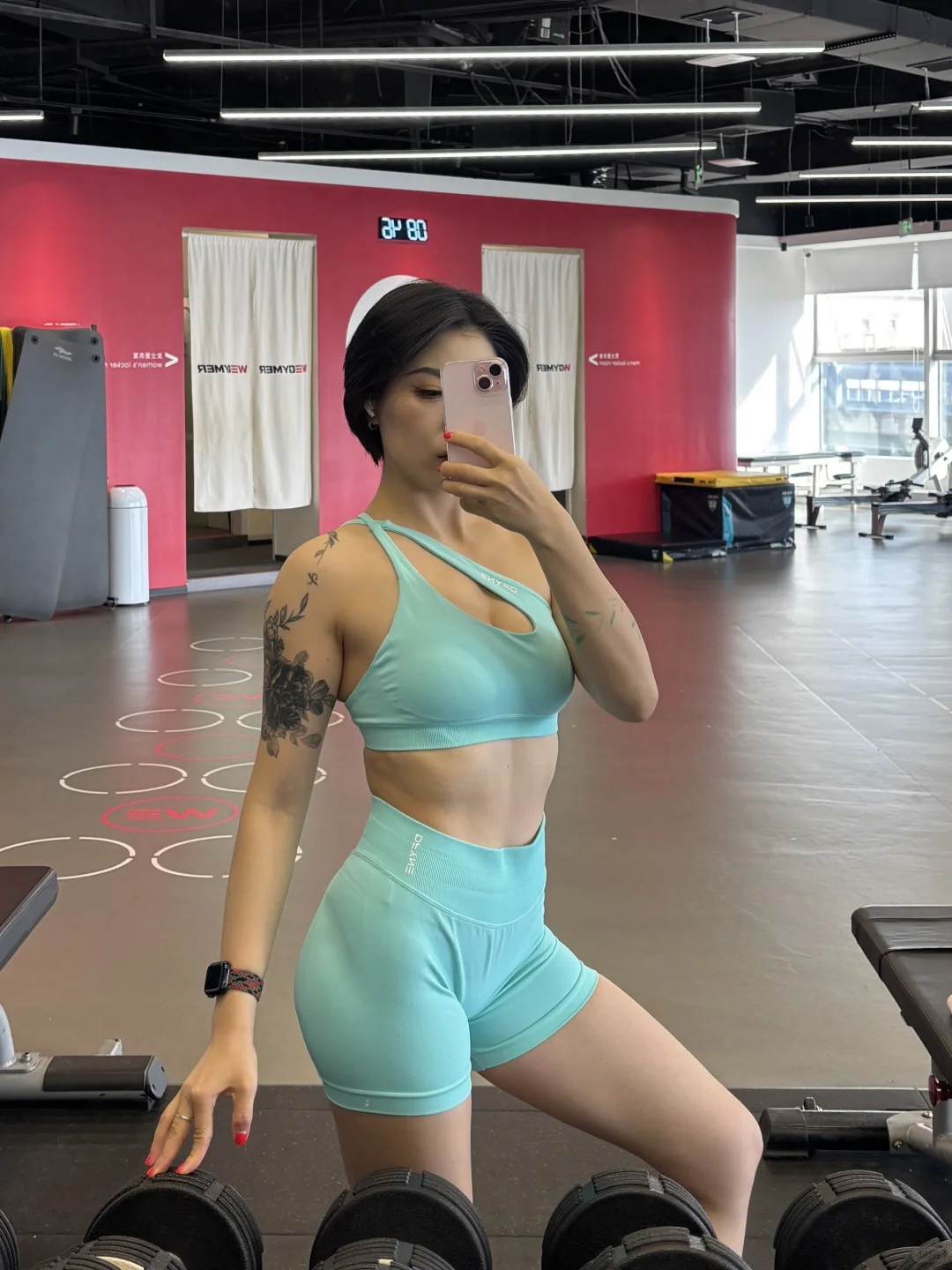 160 50kg 我们健身女都很会哄人的