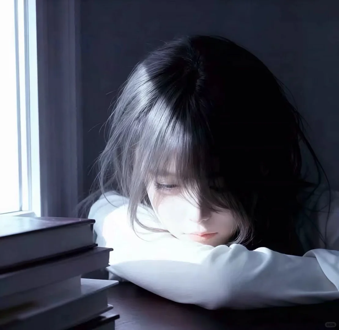 𝙒𝙚𝘾𝙝𝙖 | 清冷女头