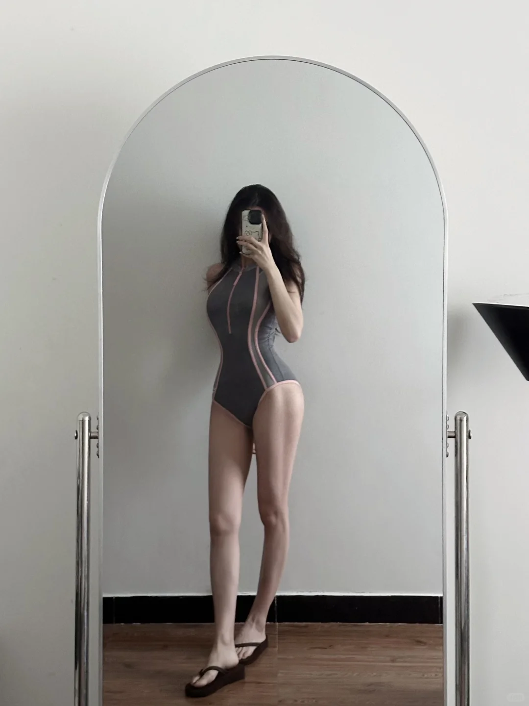 腰臀比才是姐的绝杀…